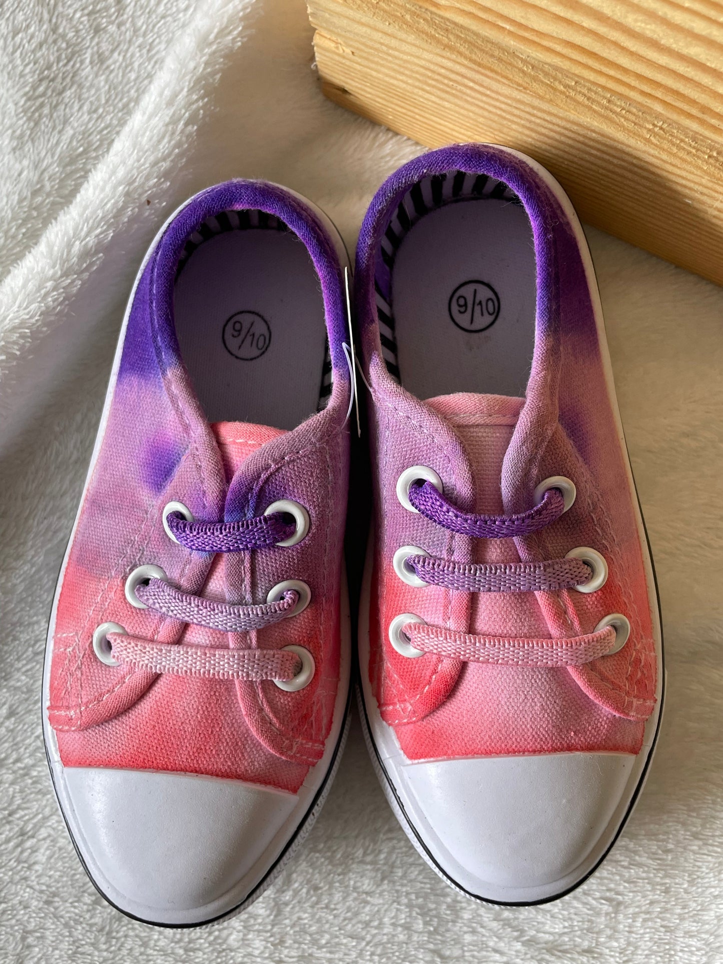 Purple to Pink Gradient Dyed Toddler Shoes