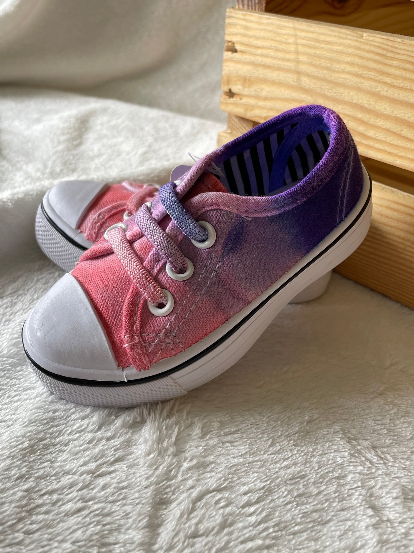 Purple to Pink Gradient Dyed Toddler Shoes