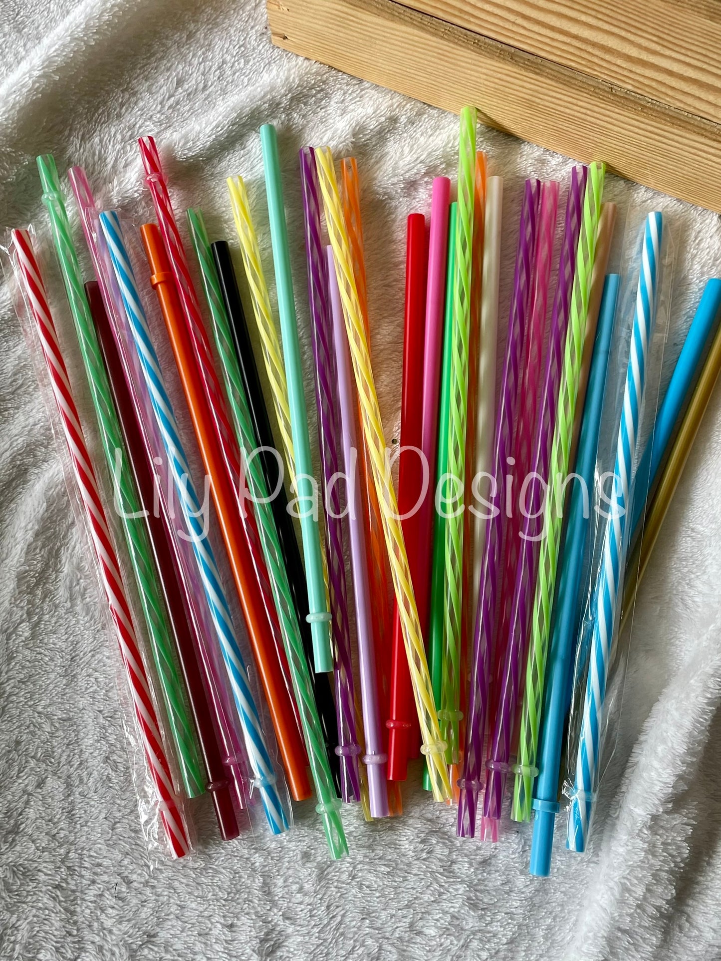 Multicolored Swirl Plastic Straws