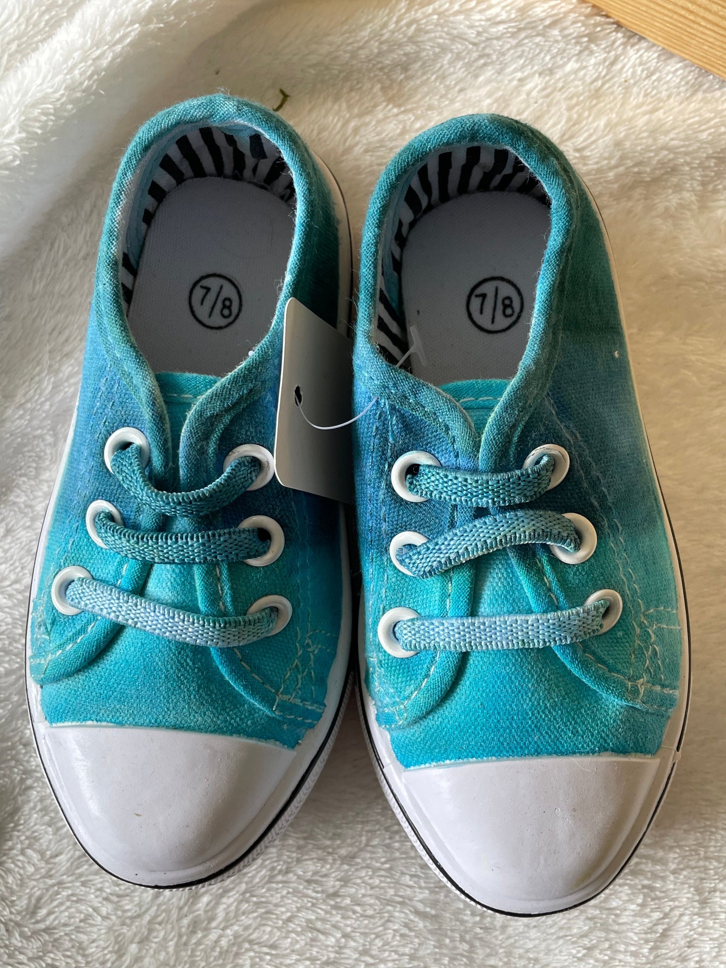 Blue Gradient Dyed Children's Shoes